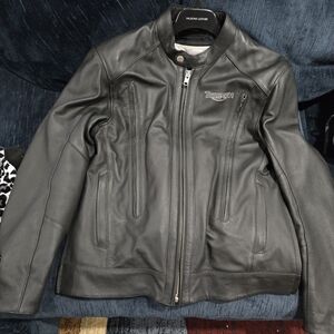 Men's Black Leather Zip-Back Jacket